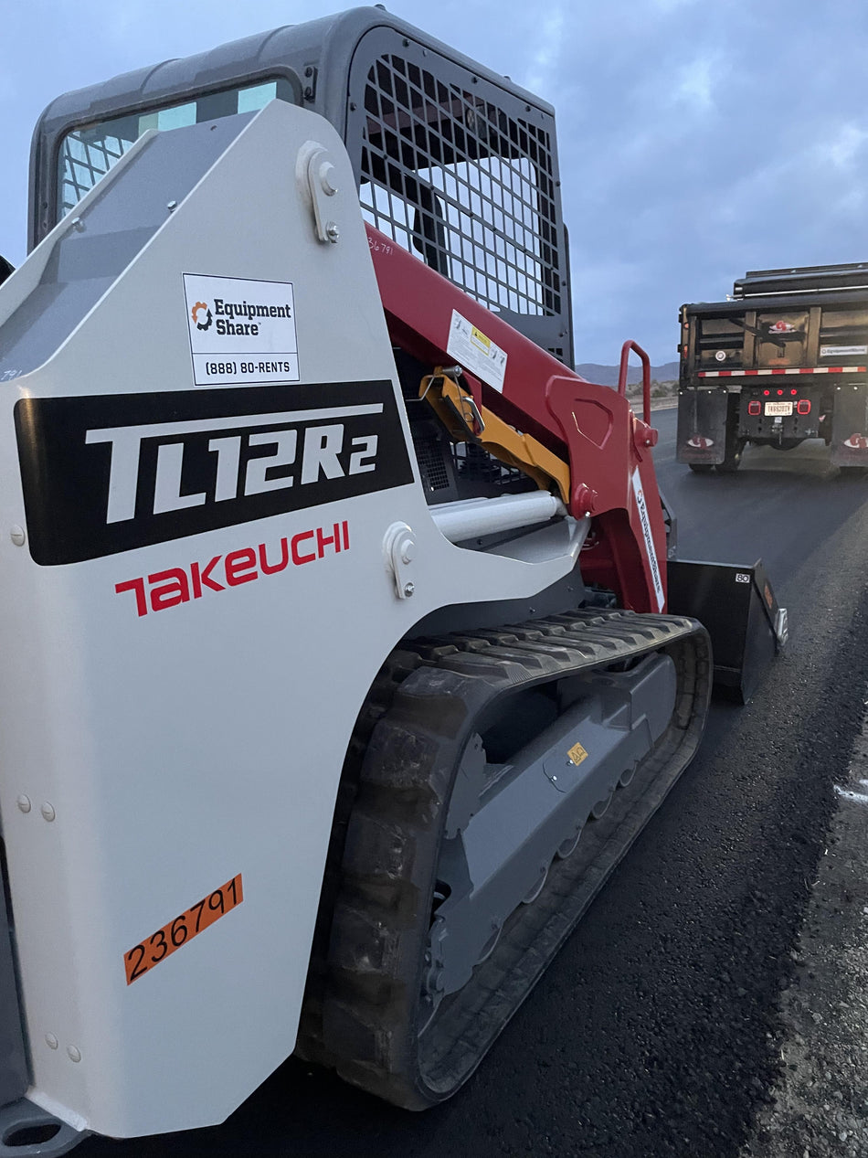 2022 TAKEUCHI TL12R2-R