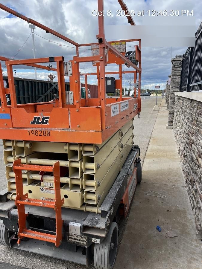 2021 JLG R3246