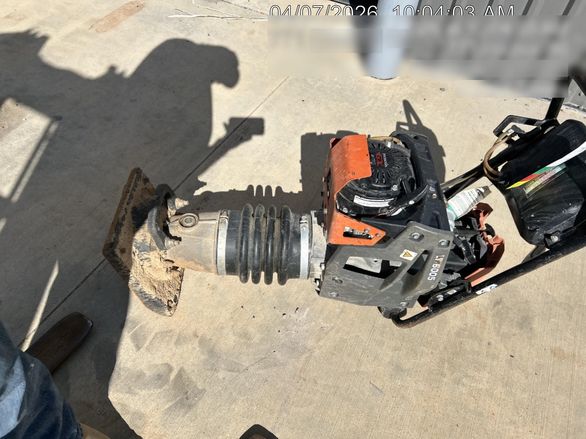 2024 HUSQVARNA LT6005