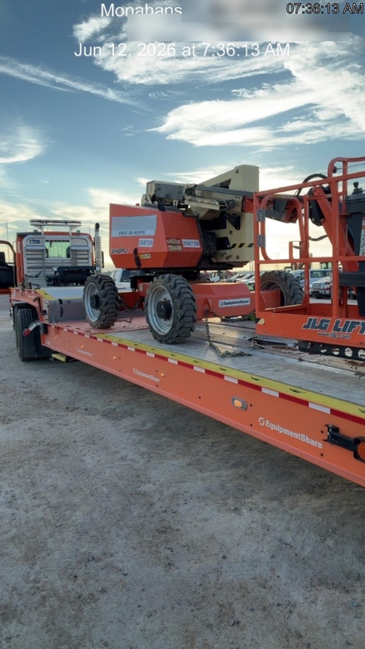 2022 JLG 340AJ