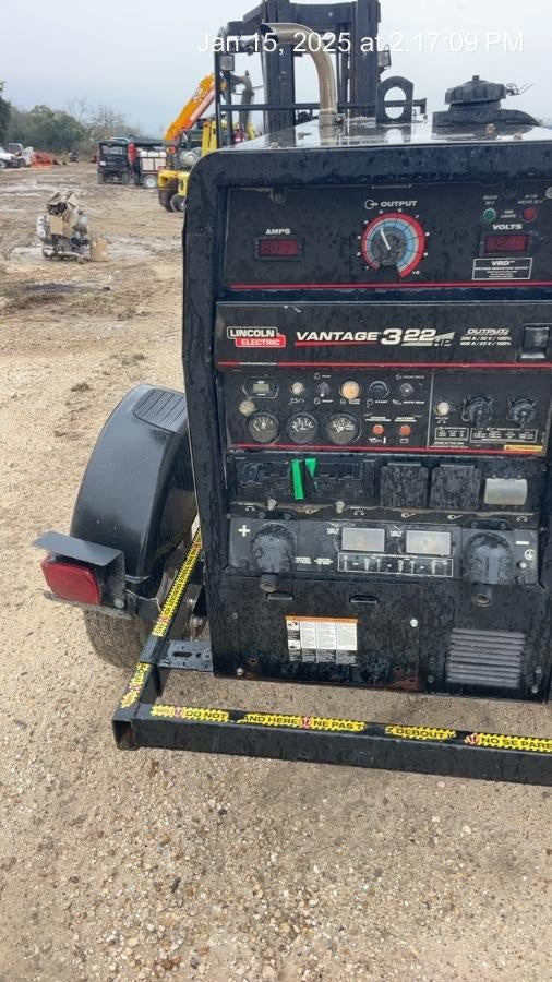 2019 Lincoln Electric Vantage 322 Welder Ready-Pak 3, Two wheel trailer, Fender and Light kit, Cable Rack