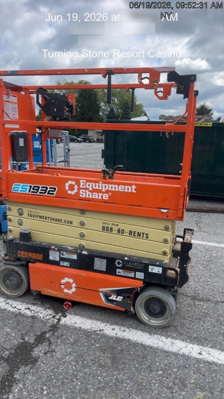 2024 JLG ES1932