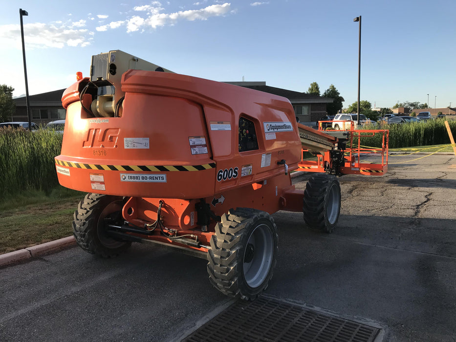 2020 JLG 600S