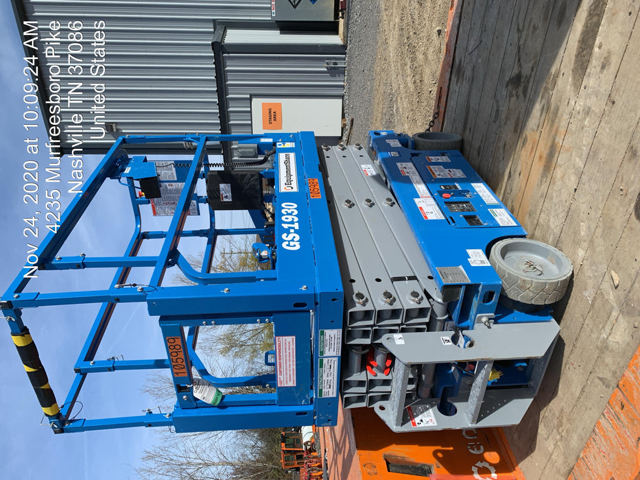 2020 Genie GS-1930 Solid Non Marking Tires, Beacon, Folding rails with half height swing gate