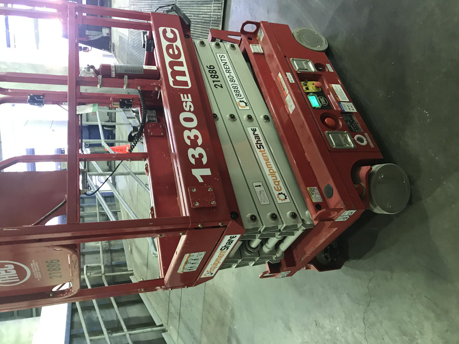 2019 MEC 1330SE MEC 1330SE w/ES Track Hardware, Full Extended 2 Year Warranty