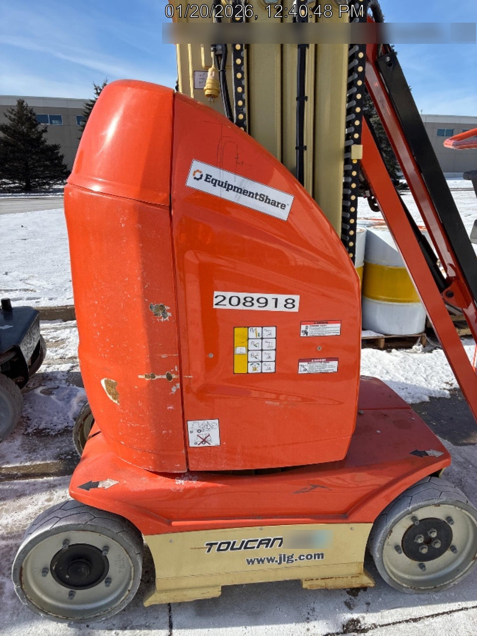 2022 JLG 26E