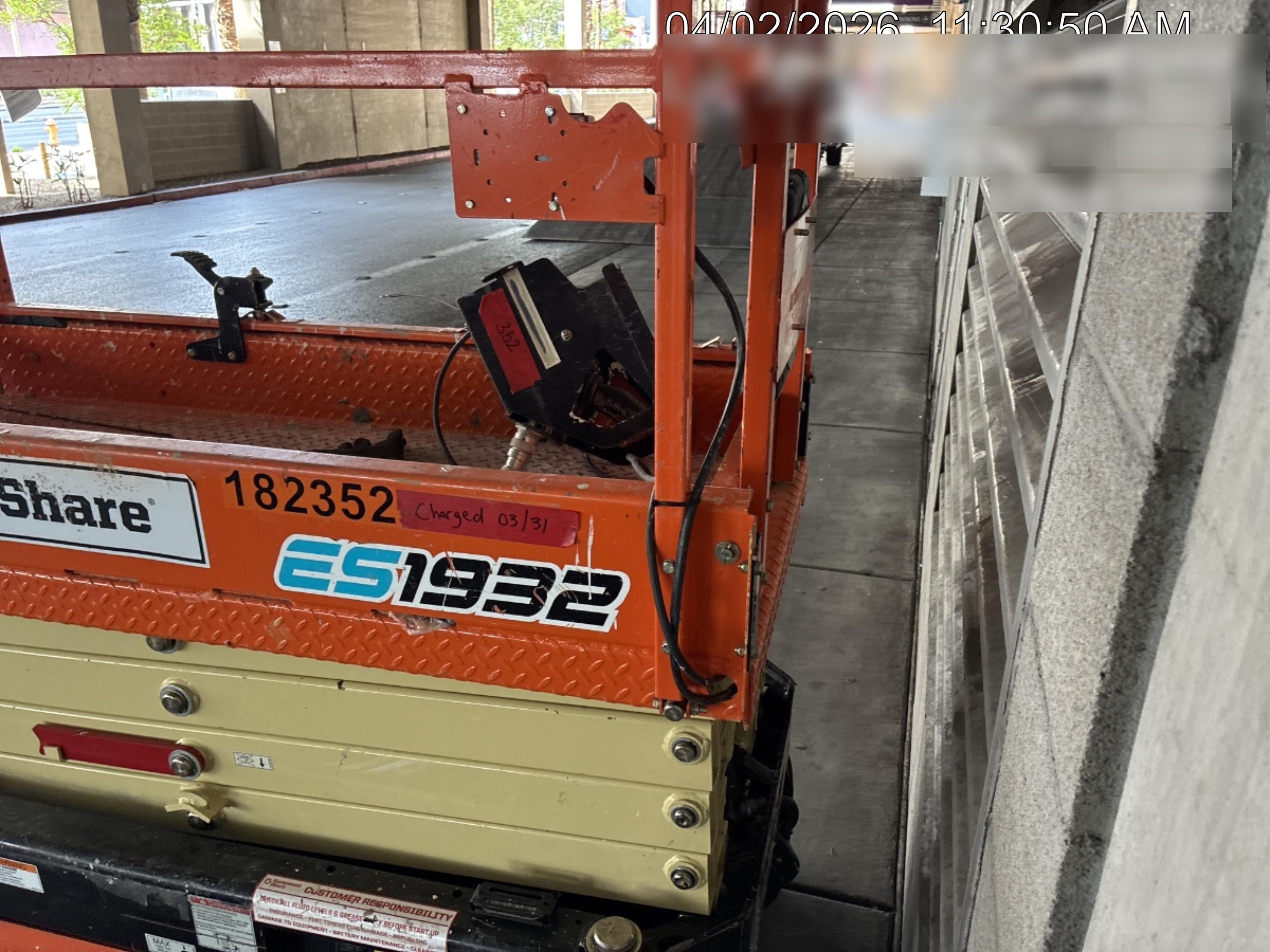 2021 JLG ES1932