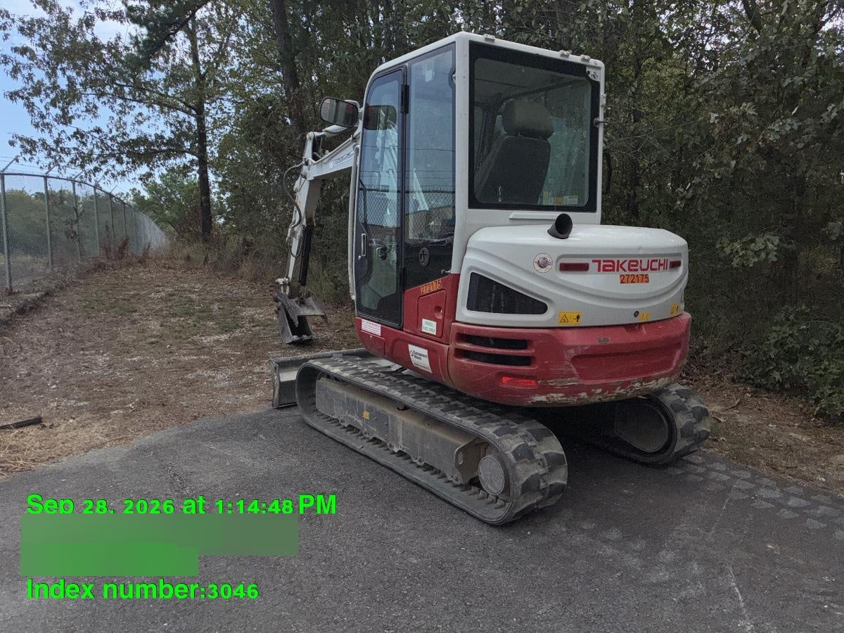 2022 TAKEUCHI TB250-2CR