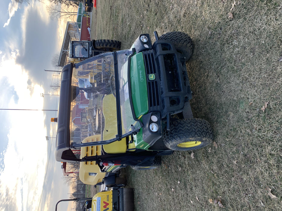 2020 John Deere 815E 2S 2 - 3 Seat UTV, DSL, 4WD, Canopy, Standard Rental Spec