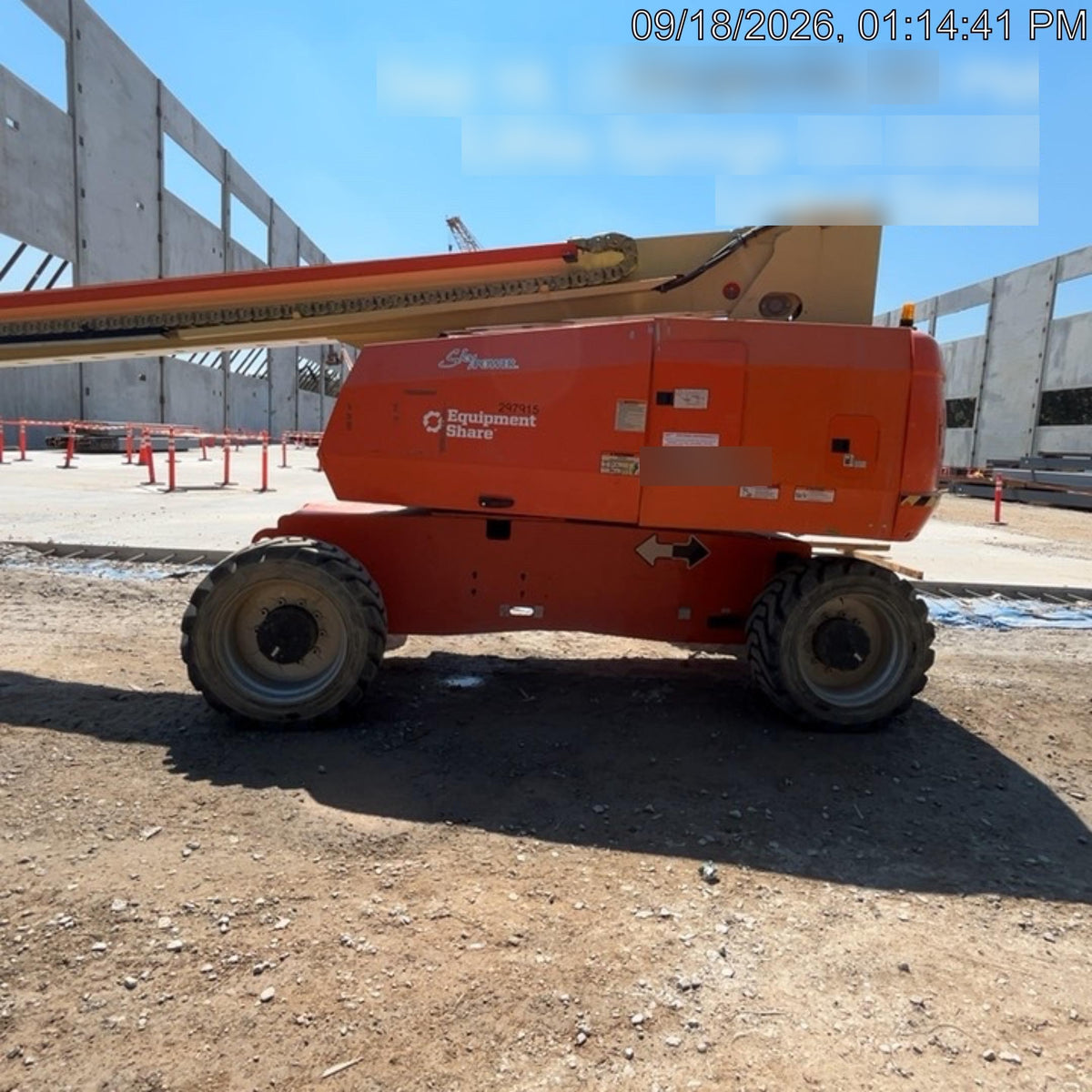2023 JLG 860SJ