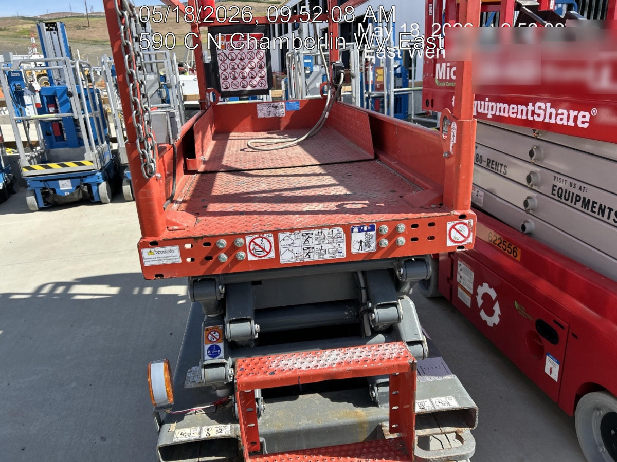 2020 Skyjack SJIII-3219 Solid NM Tires, Half height spring hinged entry gate, Dual Beacons, 800W Inverter