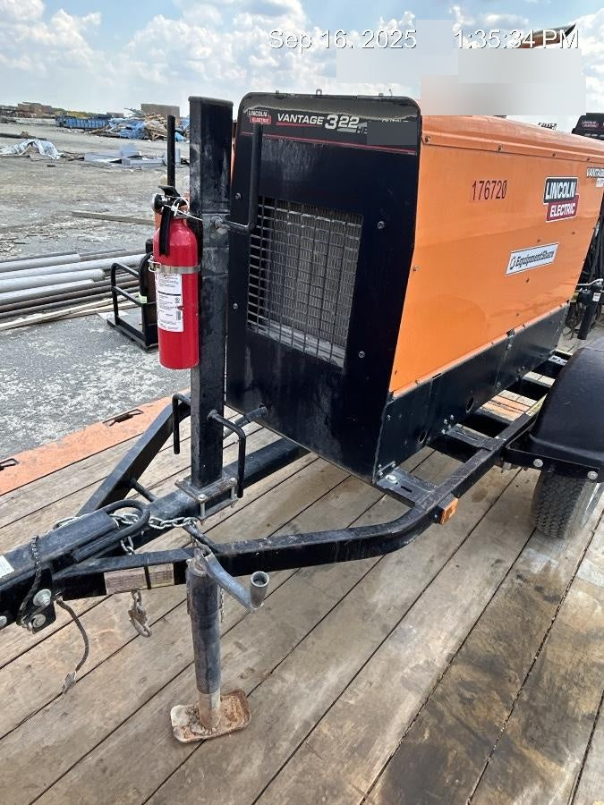 2021 Lincoln Electric Vantage 322 Vantage 322 Ready Pak 3 w/ Decals, ORANGE (includes trailer, cable rack, fender light kit) NO Telematics