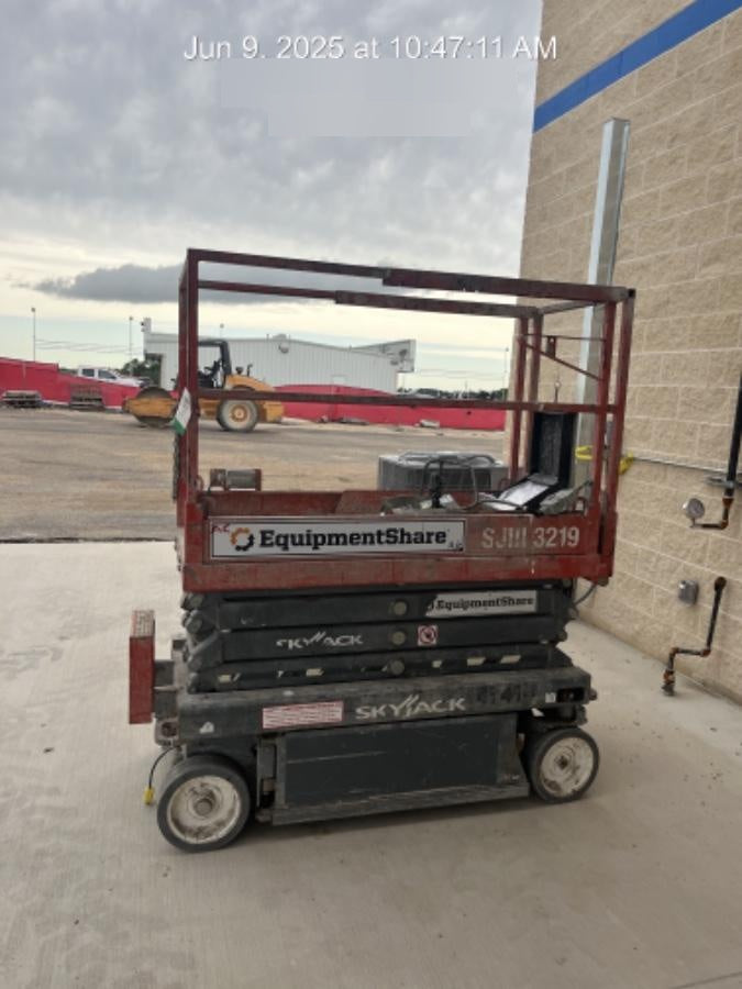 2019 Skyjack SJIII-3219 Standard Options, Trojan Batteries