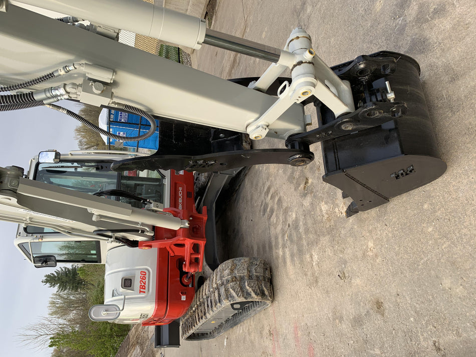 2021 TAKEUCHI TB260-CR