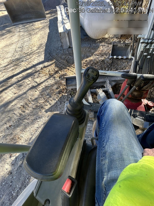 2021 TAKEUCHI TB235-2R