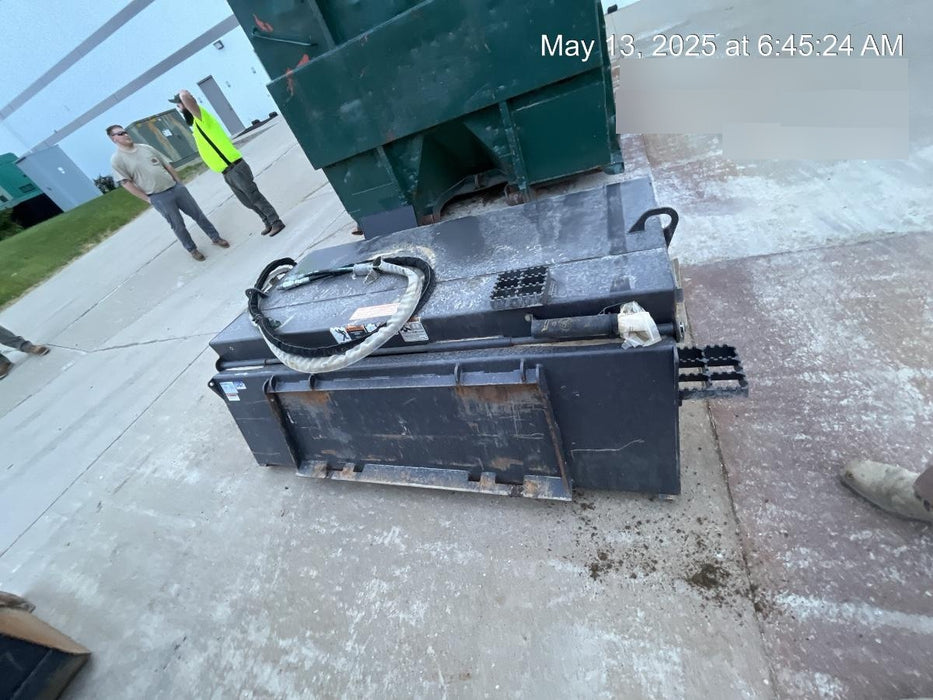 2021 PALADIN Sweepster SB72