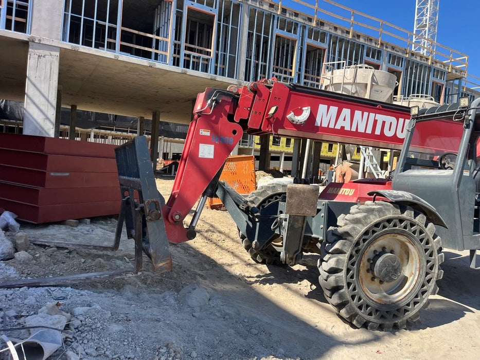 2019 Manitou MTA10055 MTA10055 - 120 HP T4, Canopy, Worklights/Strobe, Beacon, 66" Carriage, 60" Forks, Solid Tires, Lift Hook, Aux Hydraulics
