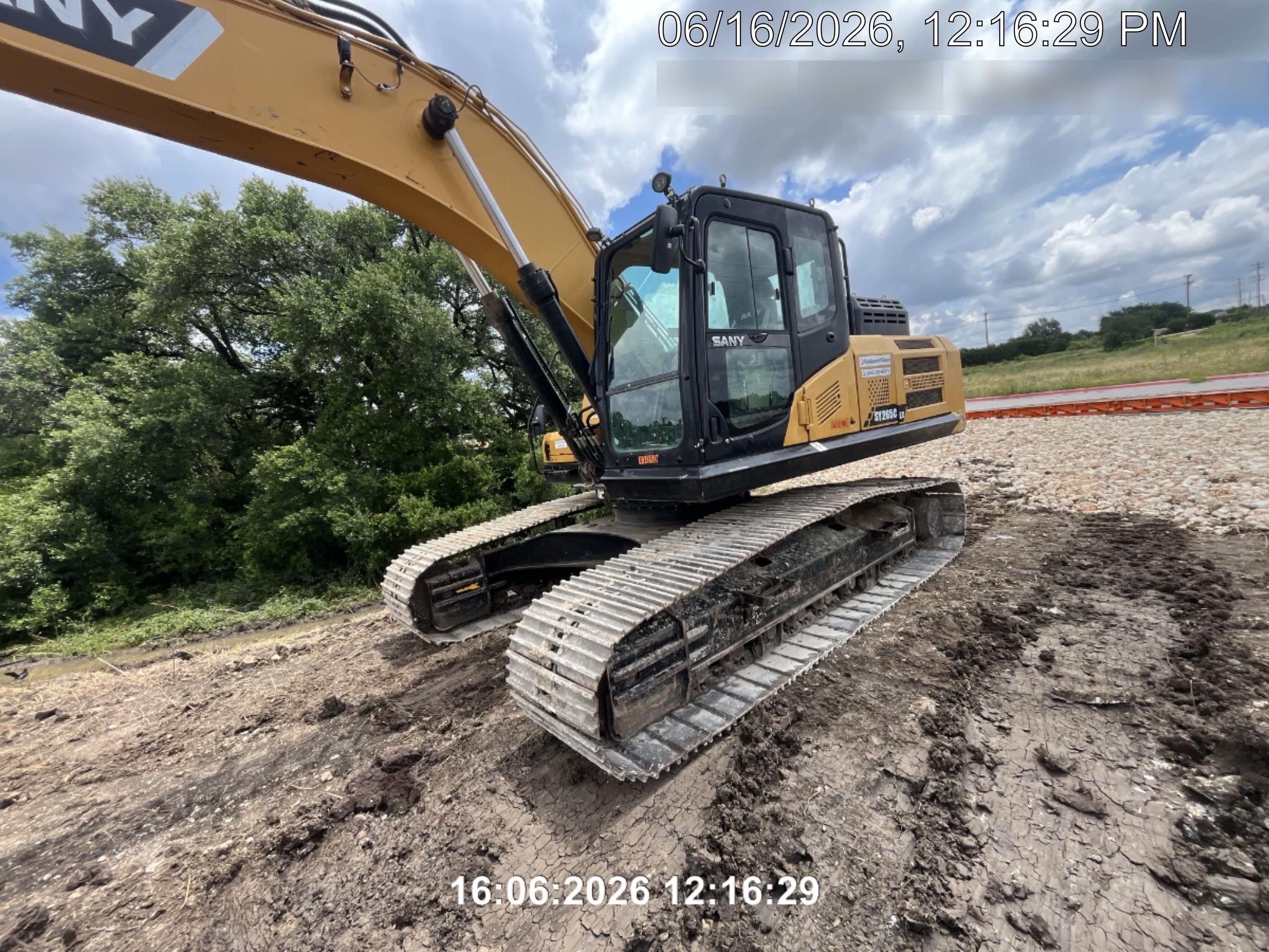 2019 SANY SY265C LC