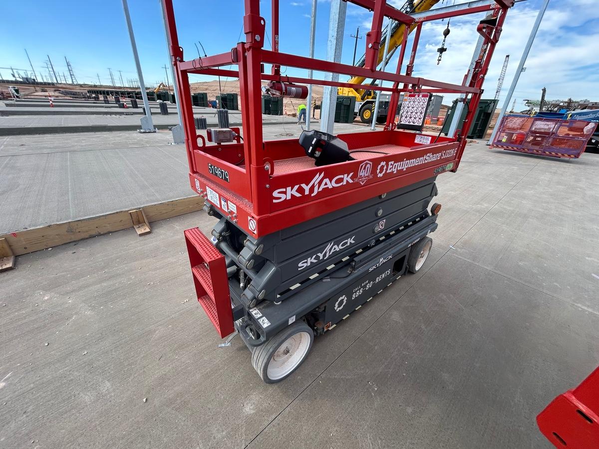 2025 SKYJACK SJ3226