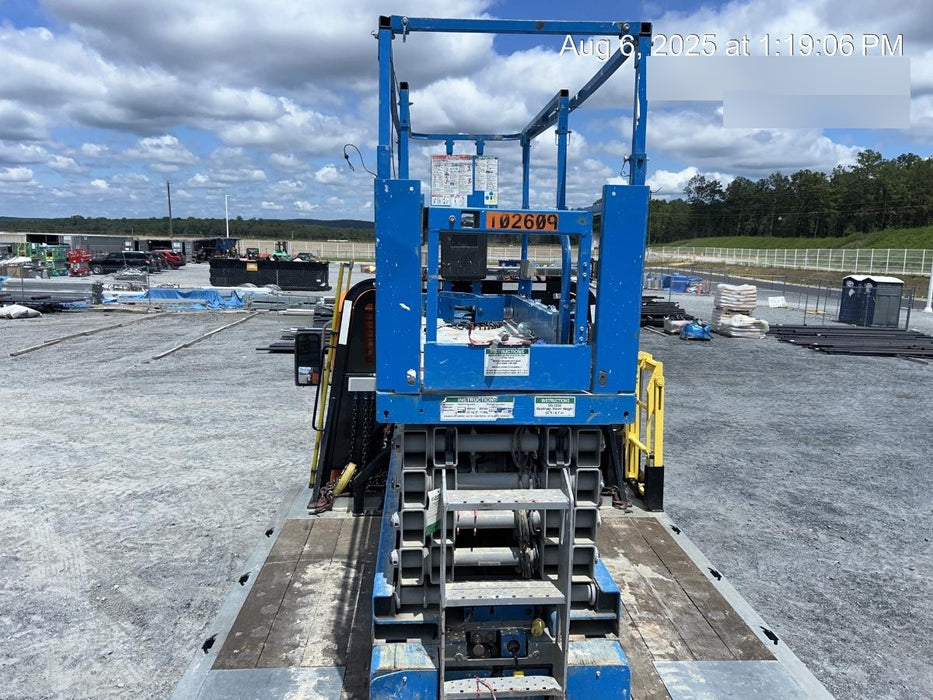 2020 Genie GS-3232 Standard, Folding half height swing gate, 800W Inverter