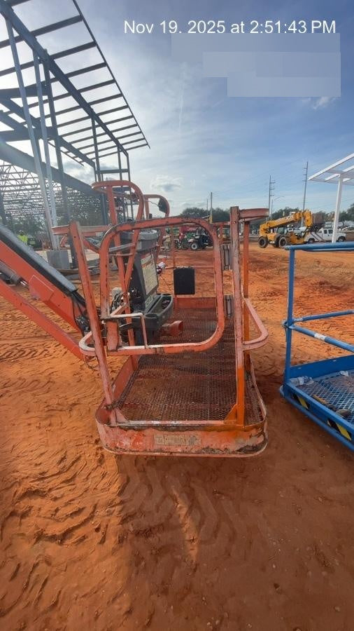 2021 JLG 860SJ