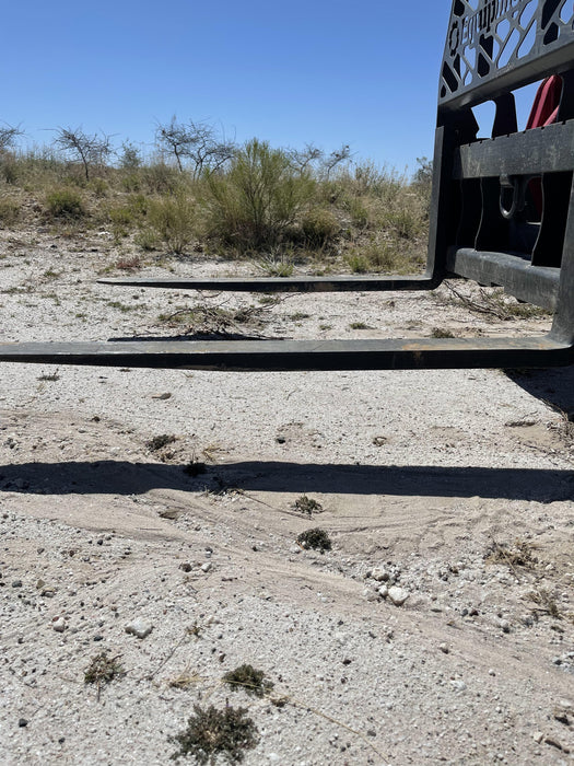 2021 PALADIN 48" Pallet Forks - Paladin