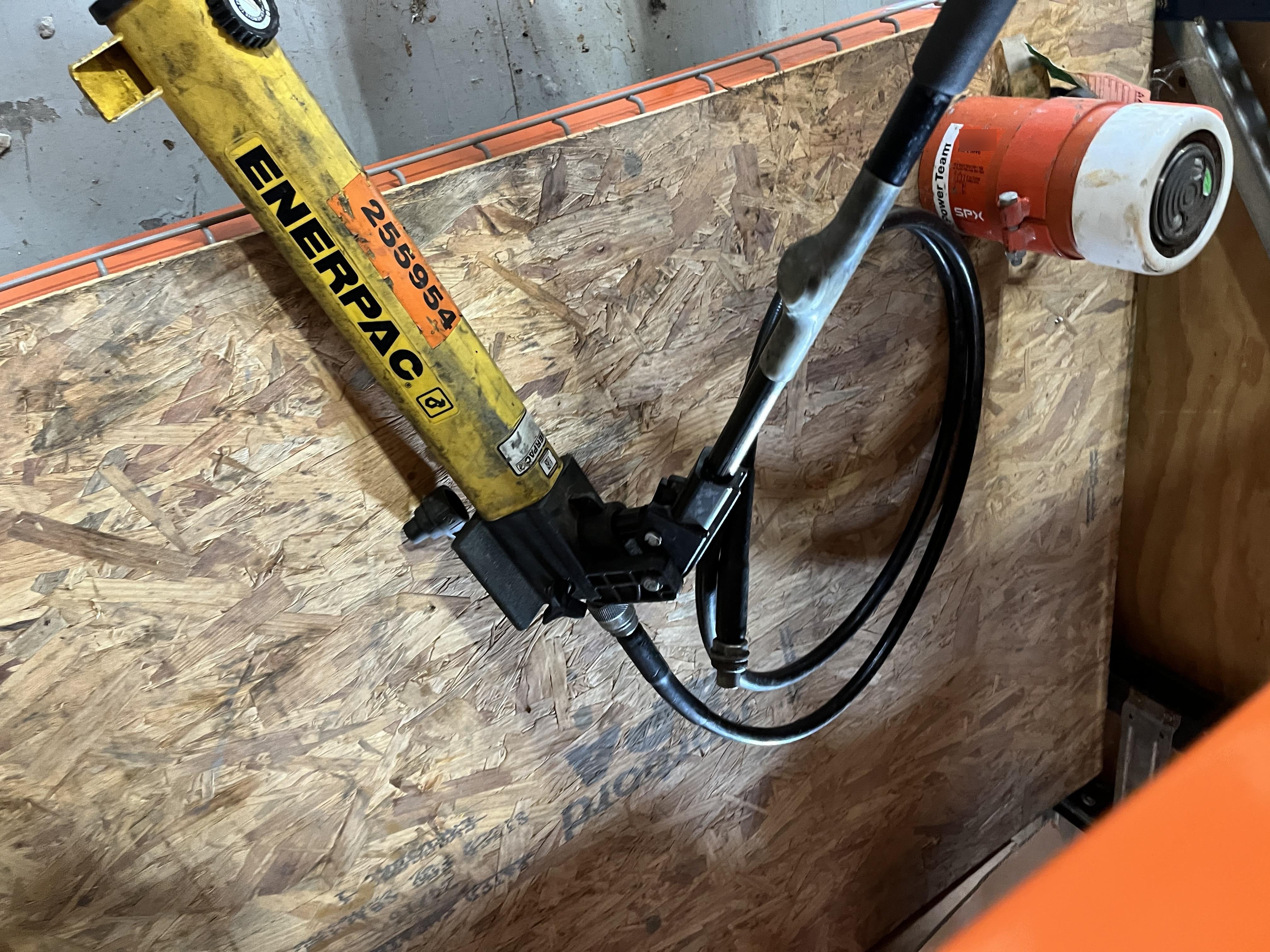 2022 ENERPAC P392