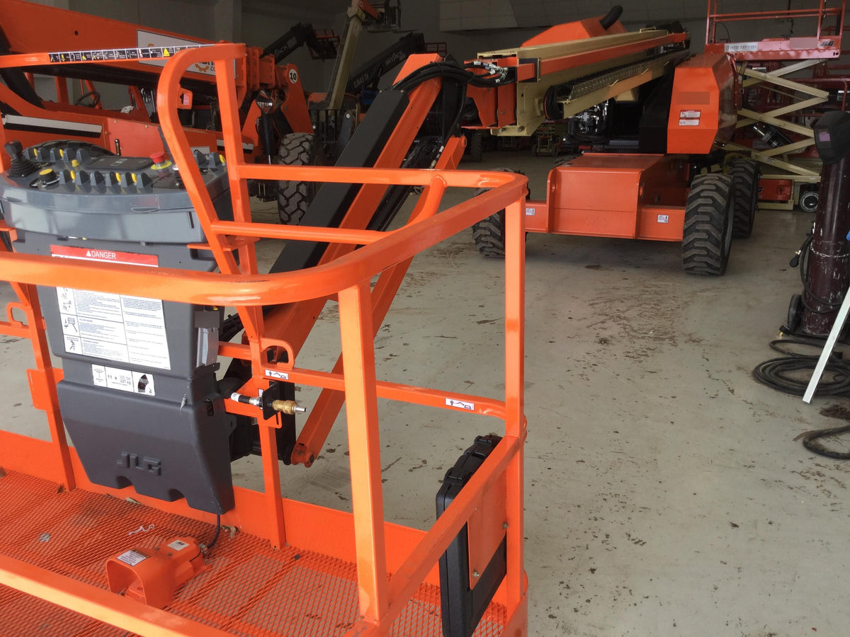 2016 JLG 660SJ