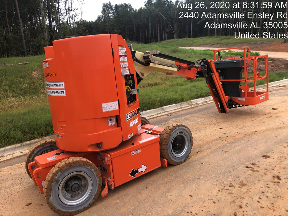 2019 JLG E300AJP
