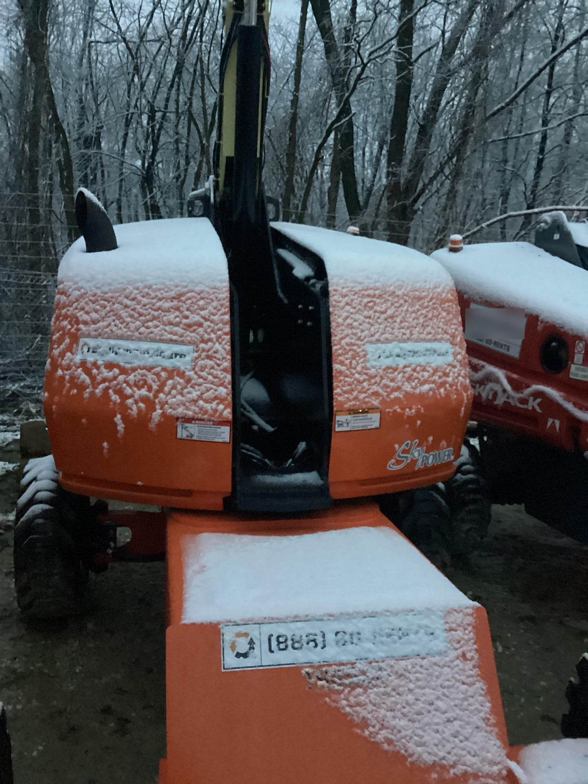 2021 JLG 400S