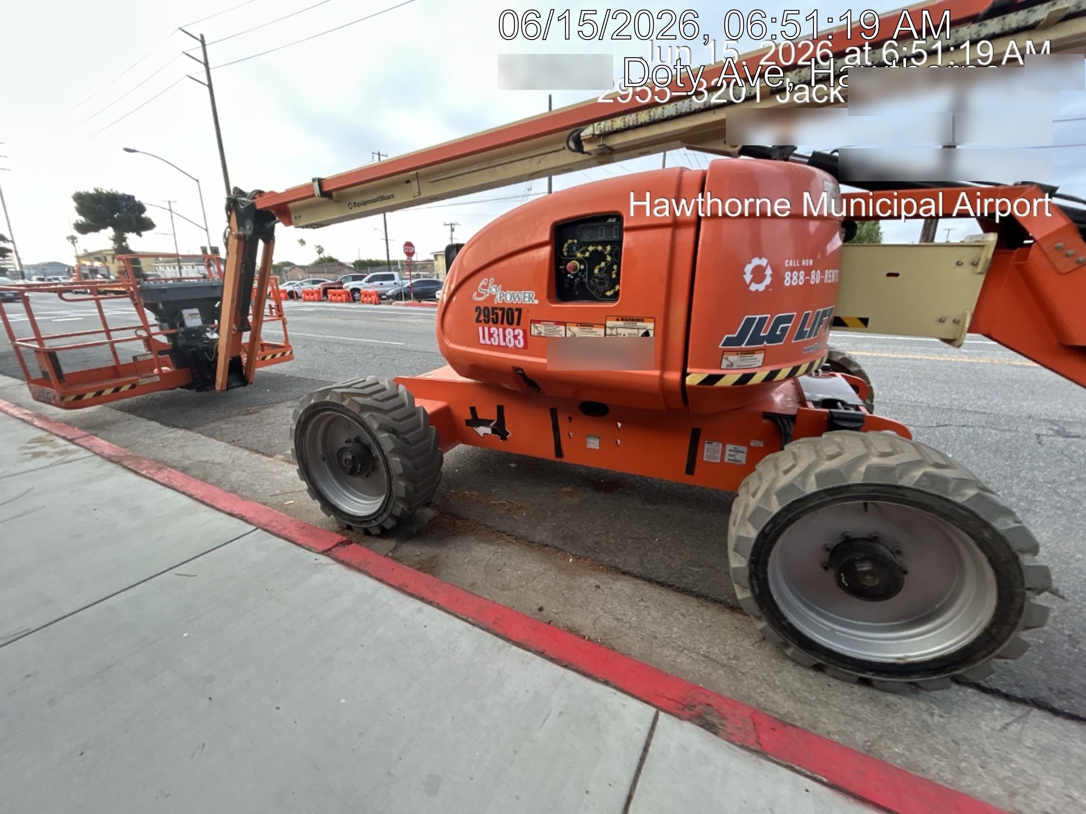 2023 JLG 600AJ