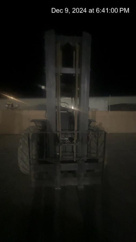 2023 CASE 588H
