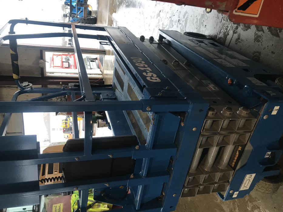 2019 Genie GS-1930 Fixed rails with chain Entry