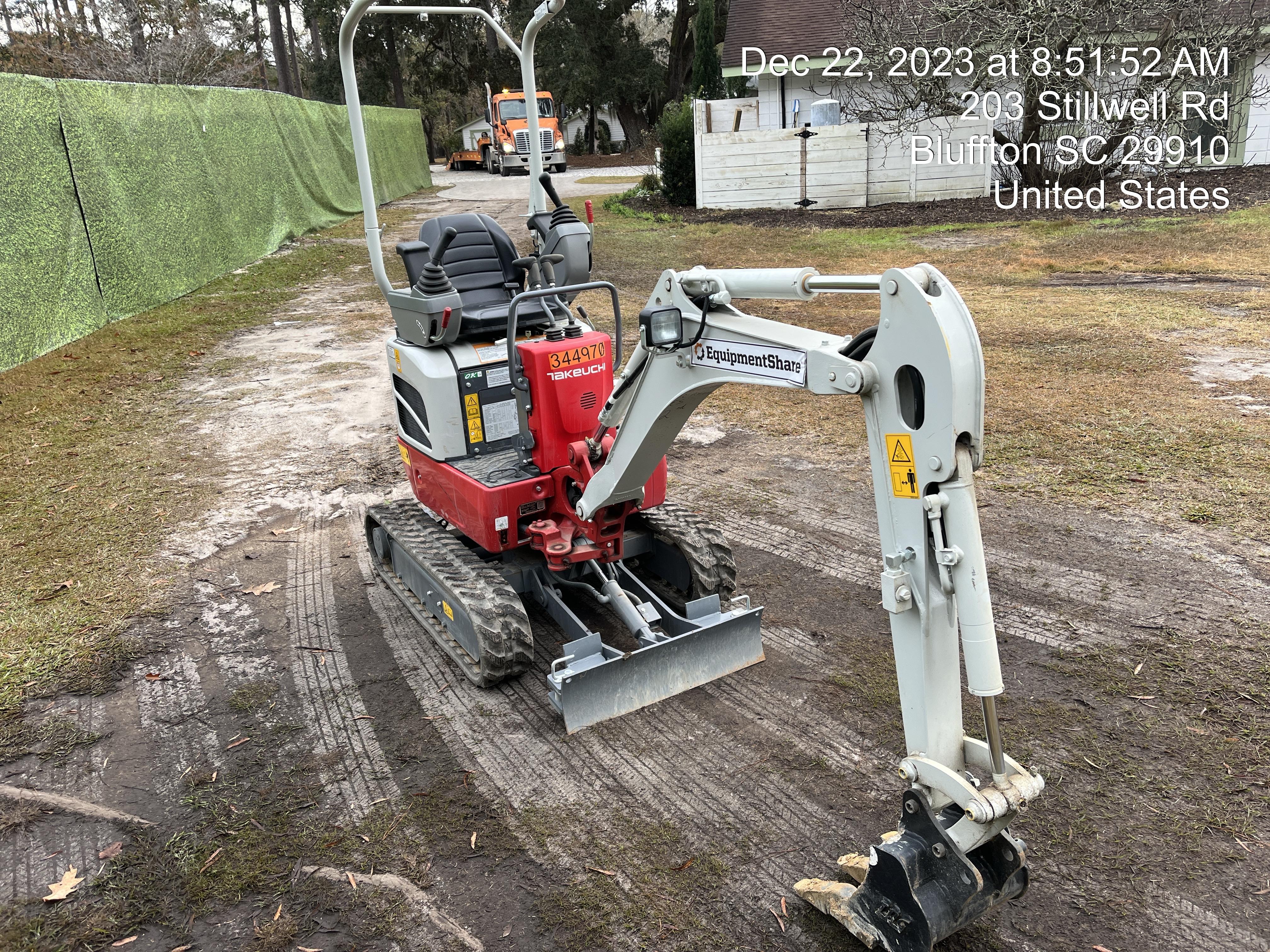 2023 TAKEUCHI TB210R