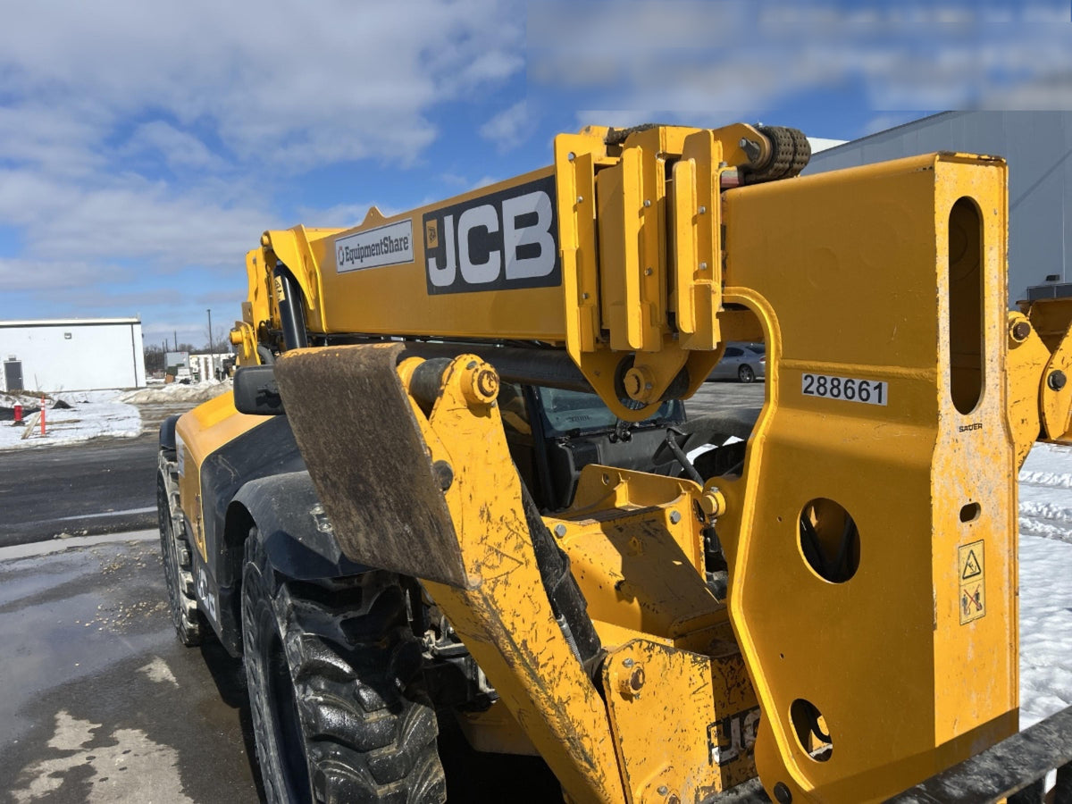 2023 JCB 512-56