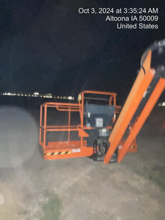 2022 JLG 800AJ