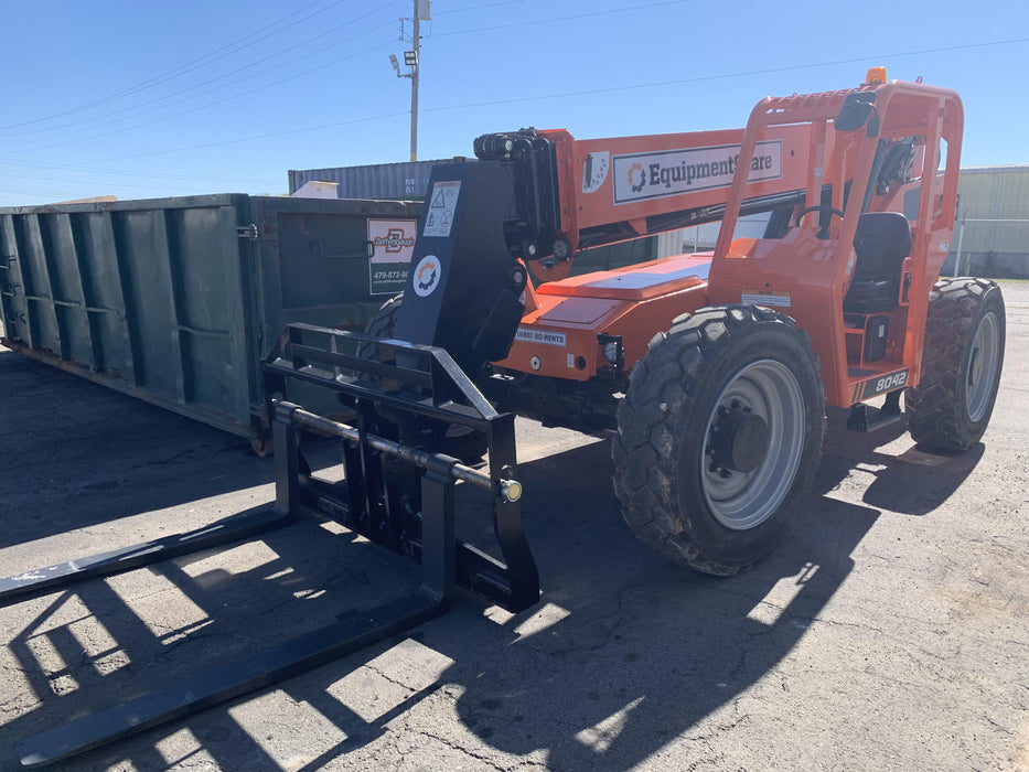 2020 Skytrak 8042 74 Hp, FF Tires, Work Lights, Beacon, Aux Hydraulics, Back up Alarm, Lifting Eye, ES Decals