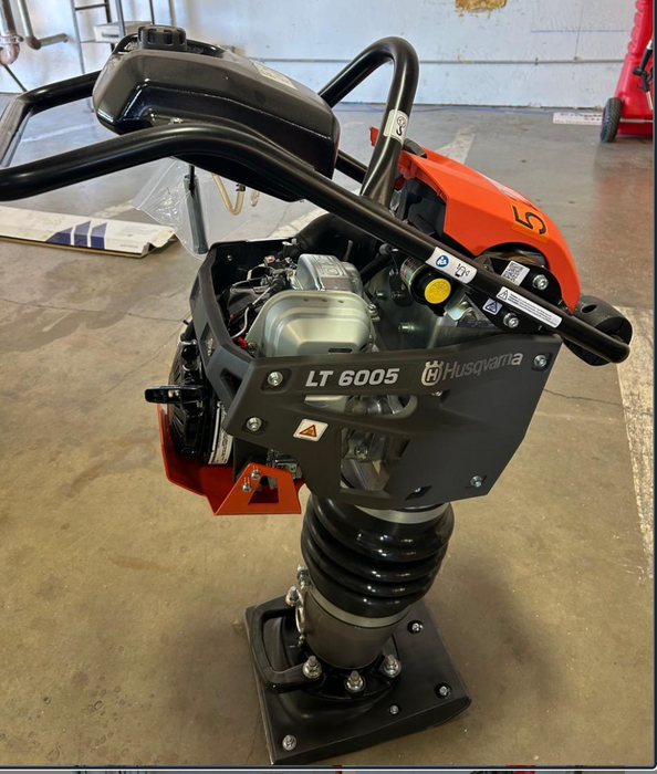 2025 HUSQVARNA LT6005