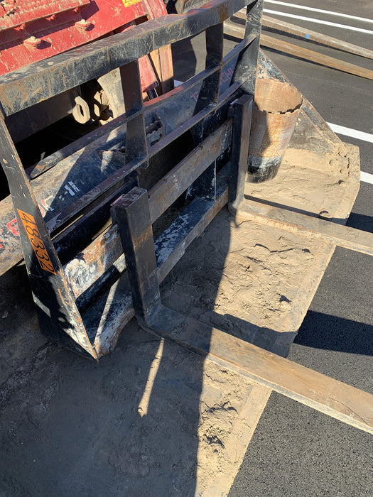 2019 ARROW MATERIAL HANDLING 60" Pallet Forks - Arrow