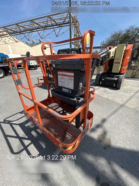 2025 JLG E300AJP