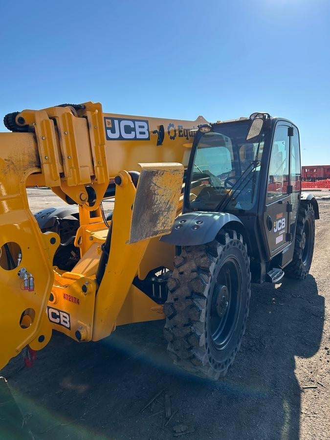 2023 JLG 1001100822