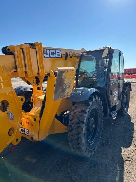2023 JLG 1001100822