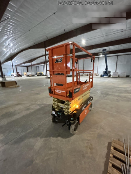 2025 JLG ES1932