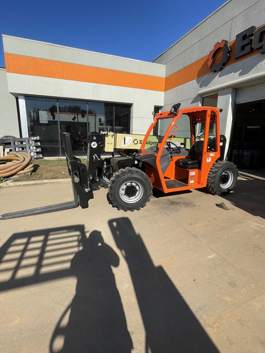 2023 JLG G5-18A