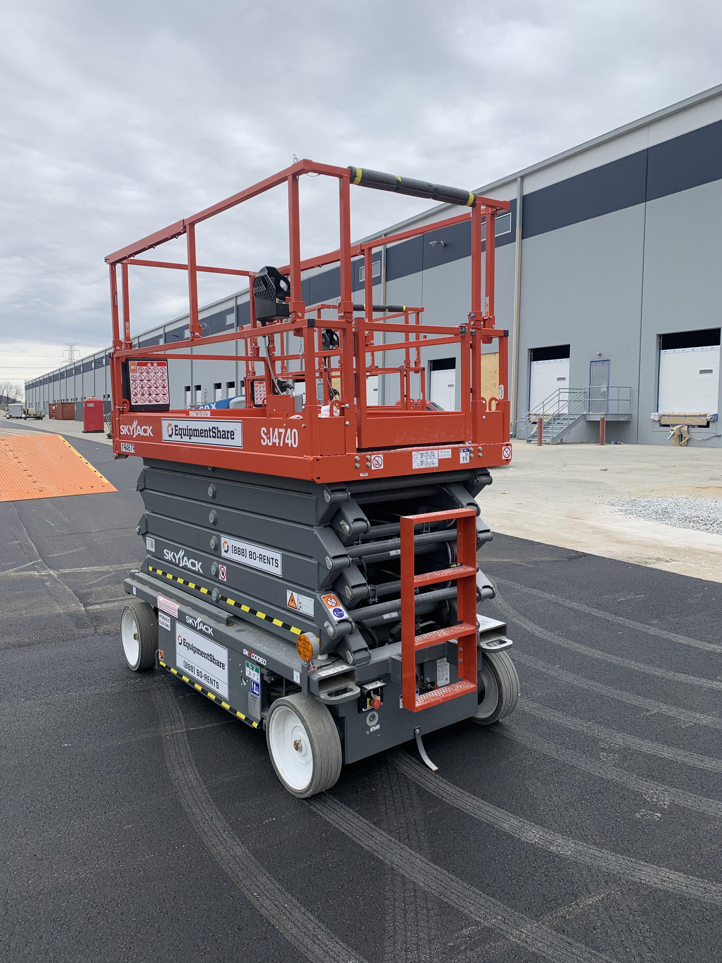 2021 Skyjack SJ4740 Hyd Drive, Sld NM Tires, DBcns, EST