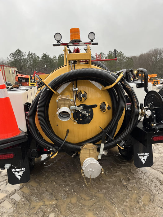 2023 Vac-Tron LP573XDT T4 Koehler Diesel Engine, 500 Gallon Debris Tank, x2 100 Gallon Water Tanks