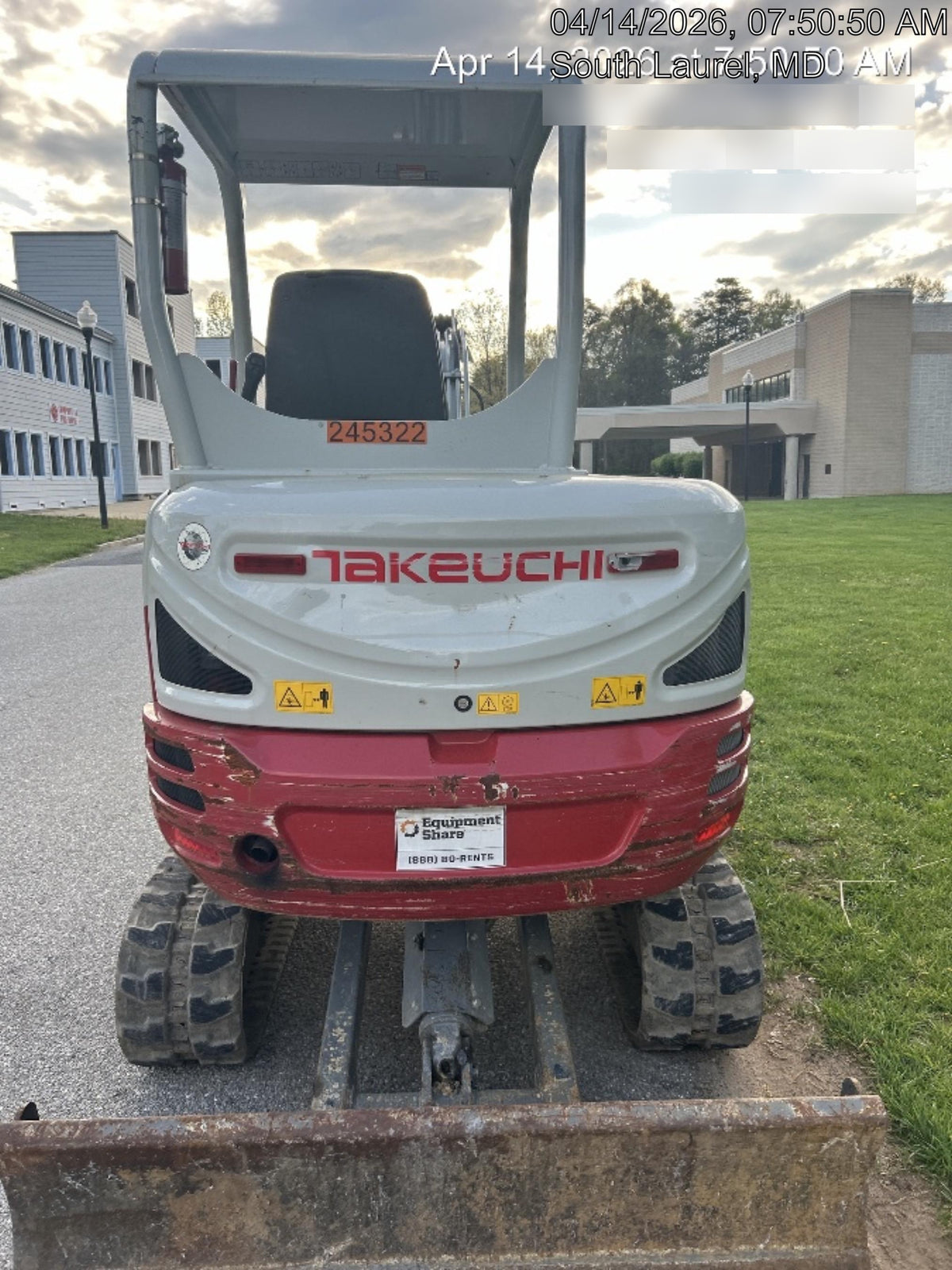 2022 TAKEUCHI TB235-2R