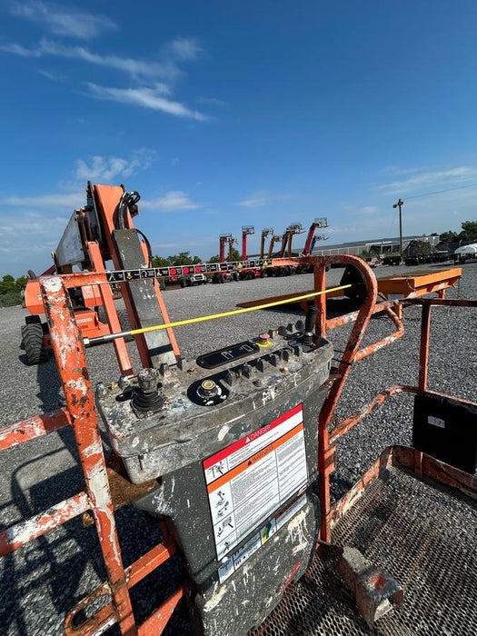 2019 JLG 860SJ