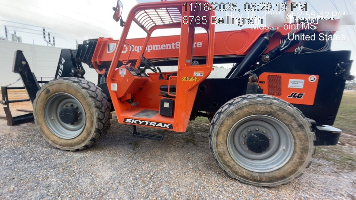 2023 SKYTRAK 12054