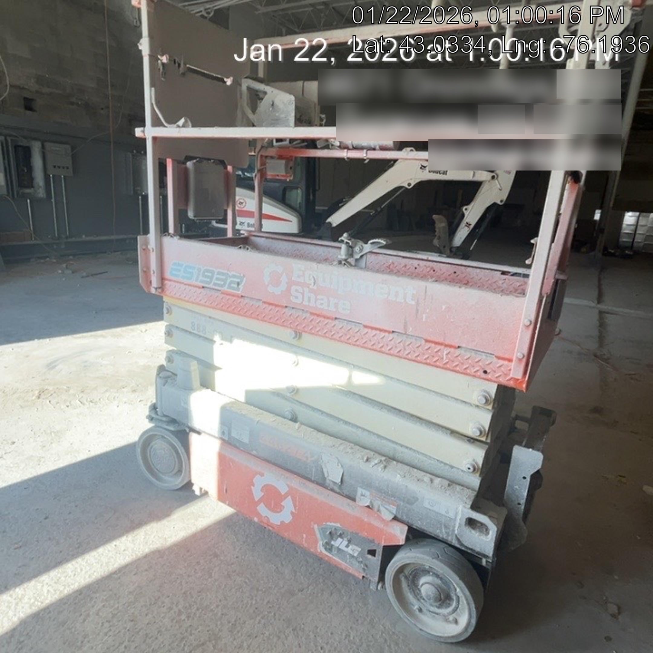 2024 JLG ES1932